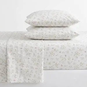 Martha Stewart - Queen Size Sheet Set, Smooth & Lightweight Bedding with Deep Pockets, Fade & Wrinkle Resistant, Bed Sheets with Matching Pillowcases (Ditsy Floral Pink)