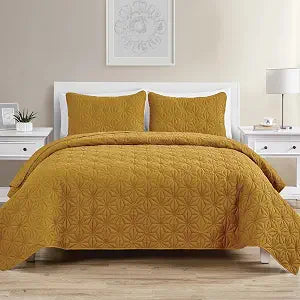 VCNY Home Kaleidoscope Quilt Set, Full/Queen 3-Piece, Gold