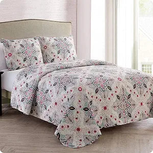 VCNY Home Wyndham Quilt Set, Queen/Full 3-Piece, Blue