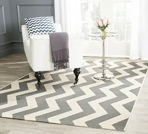 SAFAVIEH Washable Rug Outdoor Courtyard Collection - 4' Square, Grey & Beige, Non-Shedding & Easy Cleaning, Ideal for Patio, Backyard, Mudroom (CY6245-246)