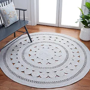 SAFAVIEH Cape Cod Collection Area Rug - 3' Round, Grey, Handmade Braided, Ideal for High Traffic Areas in Living Room, Bedroom (CAP222F)