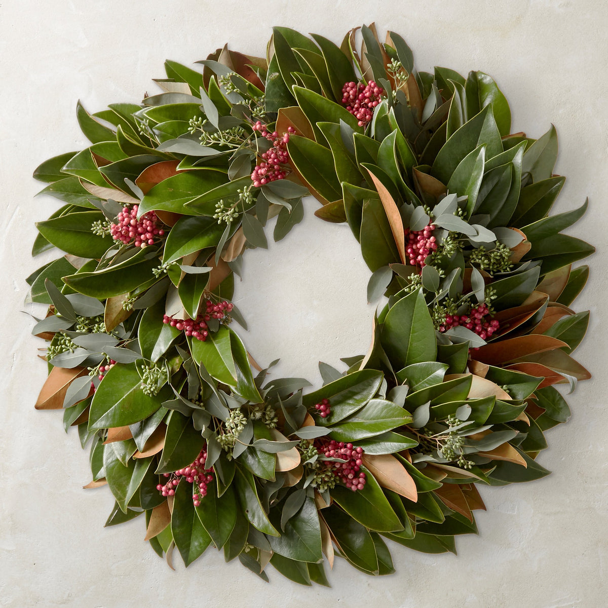 Seeds and Berries Magnolia Live Wreath, 22",WSNOADS,Christmas Wreaths & Garlands