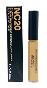 M.A.C Studio Fix 24HR Smooth Wear Concealer/Anti-Cernes - NC20 (Golden beige with golden undertone for light skin) .24 Fl Oz/7mL