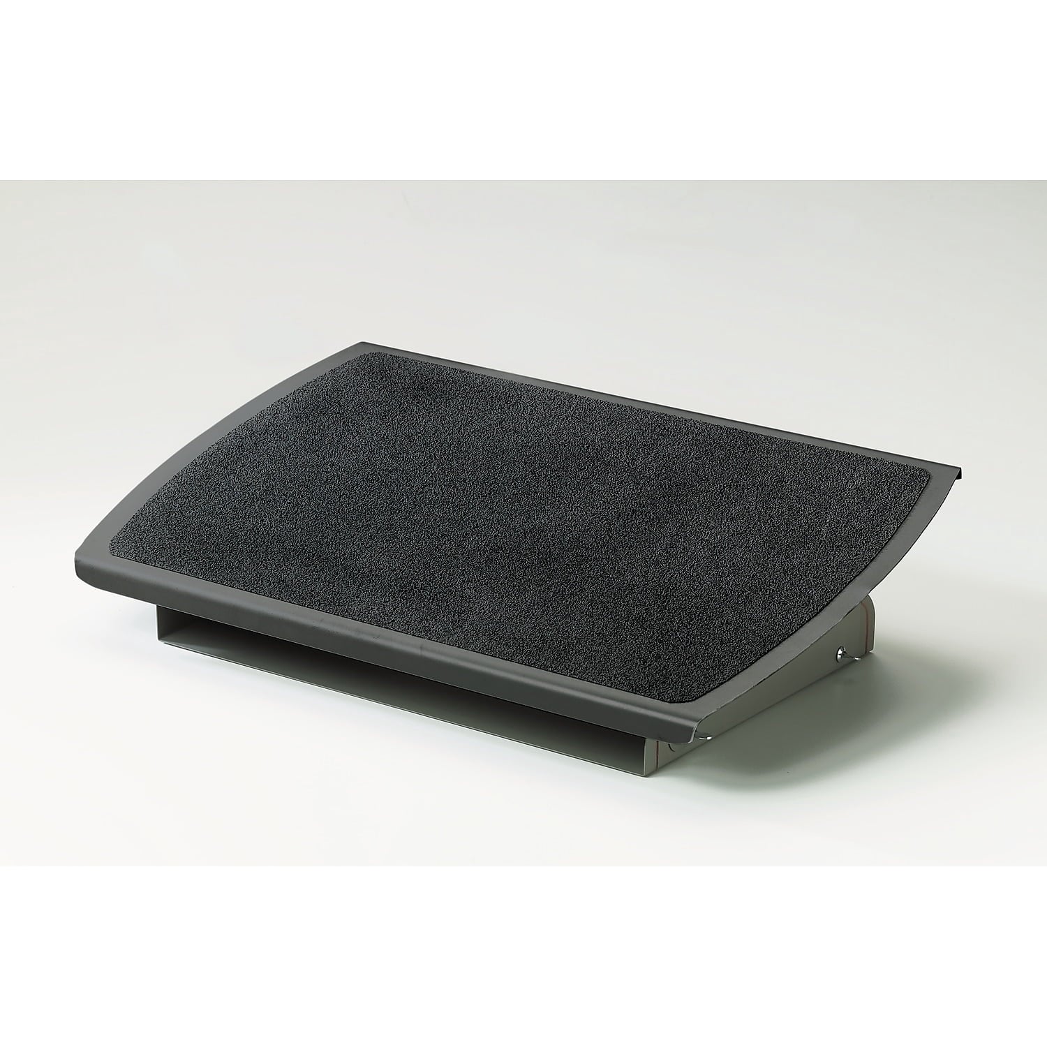 3M 22in Ergonomic Adjustable Slip Resistant Footrest FR530CB