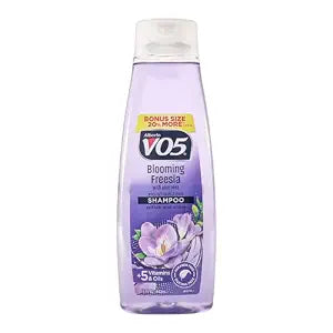 Alberto VO5 - Blooming Freesia Moisturizing Shampoo - Hydrating Shampoo - With Coconut Milk, Vitamin E and Biotin - Long Lasting Fragrance - 15 oz