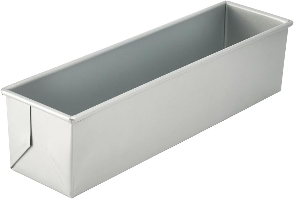 Winco 2 lb Pullman Pan, Square Aluminized Steel Sheet Pan