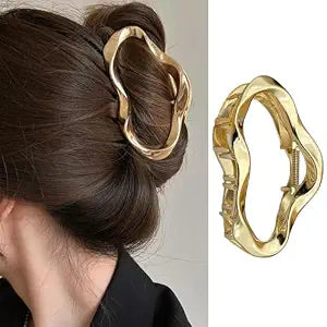 1Pcs Metal Gold Hair Claw Clips, 4.3Inches Large Hair Clips for Thick or Thin Hair Fashion Hair Accessories Strong Hold Hair Jaw Clips Hollow Cloud Design Hair Catch Barrette for Women