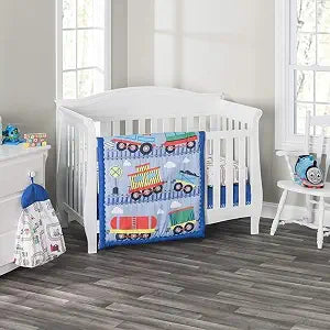 EVERYDAY KIDS 4 Piece Boys Crib Bedding Set - Choo Choo Train - Includes Quilt, Fitted Sheet, Dust Ruffle and Diaper Stacker - Nursery Bedding Set - Baby Crib Bedding Set