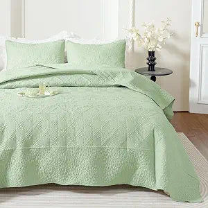 BOV King Quilt Set Bedspread, Lightweight Embroidery Coverlet with 2 Shams All-Season Farmhouse Bedding Set (106x96 in)