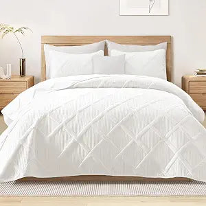 Exclusivo Mezcla 3-Piece Soft Quilt King Size Bedding Set, White