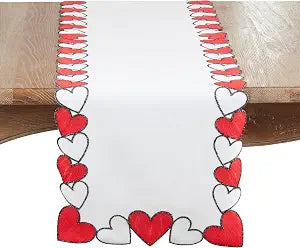 SARO LIFESTYLE Bold Heart Border Table Runner  Decorative Non-Reversible Printed Runner for Dining Table, 16"x70"