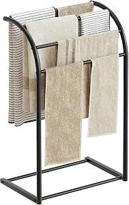 YATINEY Free Standing Towel Rack, 4-Tier Blanket Rack for Bathroom, Pool Towel Stand Display and Drying Rack, Modern Towel Blanket Storage Organizer, Black CJ07BK