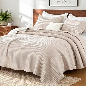 Exclusivo Mezcla Stripe Quilted King Quilt Bedding Set, Beige Cream