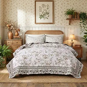 Floral Quilt Set, Coffee Brown Border Floral Lightweight Bedspread, 3 Piece Soft Microfiber Summer Quilt with Pillow Shams (92��� x 96���)