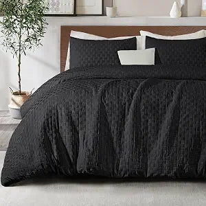 Whale Flotilla Jacquard Checkered Extra Soft Queen Comforter Set, Black