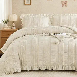 WONGS BEDDING Beige Ruffle Queen Comforter,Boho Shabby Chic Bedding for Queen Bed,Soft Seersucker Farmhouse Bedding Set with 1 Ruffled Comforter,2 Tufted Pillowcases 90"��90"