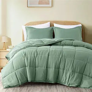 Chezmoi Collection 3-Piece Sage Green Comforter Set Oversized Queen - 110GSM Peach Skin Microfiber Polyester All Season Down Alternative Comforter Set