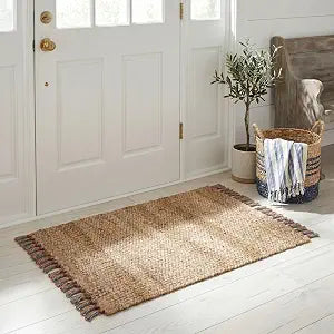SAFAVIEH Natural Fiber Collection Accent Rug - 2'6" x 4', Natural & Multi, Handmade Tassel Jute, Ideal for High Traffic Areas in Entryway, Living Room, Bedroom (NF455A)