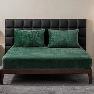 WARMDERN Velvet Fitted Sheet and Pillowcase Set 3Pcs, Emerald Green, Full