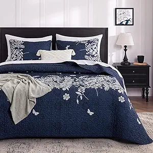 Wake In Cloud Floral Quilt Set, Navy Blue, King