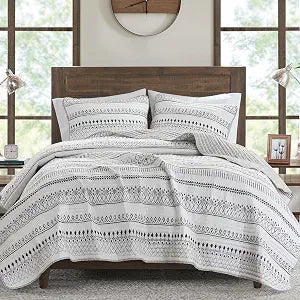 Madison Park Southwestern Boho Reversible Ivory/Black King Quilt Set, 3pc