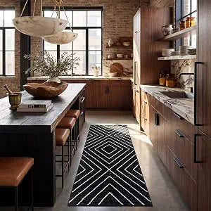 SAFAVIEH Adirondack Collection Runner - 2'6" x 6', Black & Light Grey, Geometric Design, Non-Shedding & Easy Care, Ideal for the Living Room, Dining, Bedroom (ADR251F)