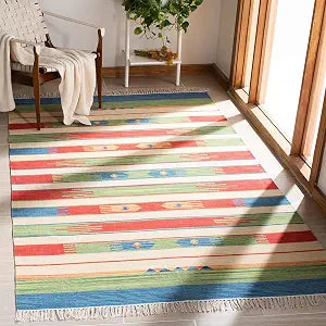 SAFAVIEH Montauk Collection Accent Rug - 3' x 5', Green & Blue, Handmade Boho Cotton, Ideal for High Traffic Areas in Entryway, Living Room, Bedroom (MTK553Y)