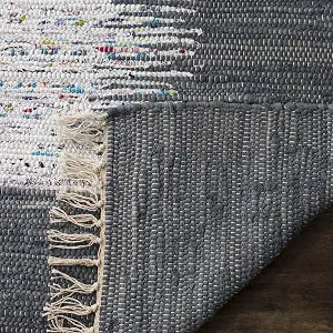 SAFAVIEH Montauk Collection Area Rug - 4' Square, Ivory & Grey, Handmade Stripe Fringe Cotton, Ideal for High Traffic Areas in Living Room, Bedroom (MTK711G)