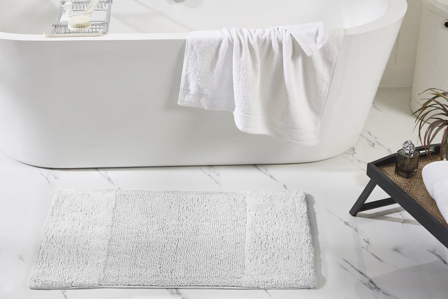 Better Trends 21" x 34" Bathroom Rug 100% Cotton, Extra Soft Tufted Bath Mat, Water Absorbent & Non Slip, Solid Pattern, (White) Granada Collection