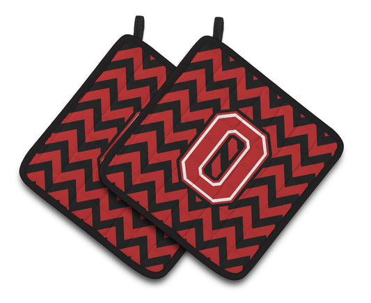 Carolines Treasures CJ1047-OPTHD Letter O Chevron Black and Red Pair of Pot Holders, 7.5HX7.5W, multicolor
