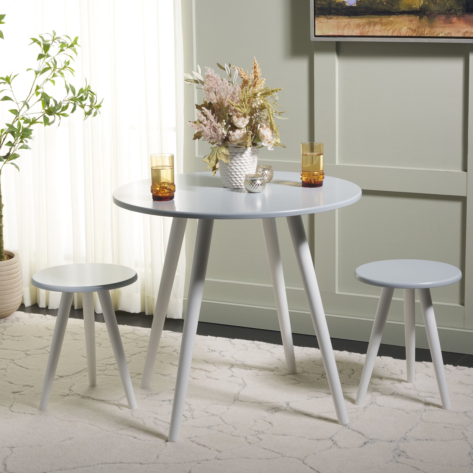 Safavieh Whitman 31" Round Contemporary Dining Table, Light Gray/White