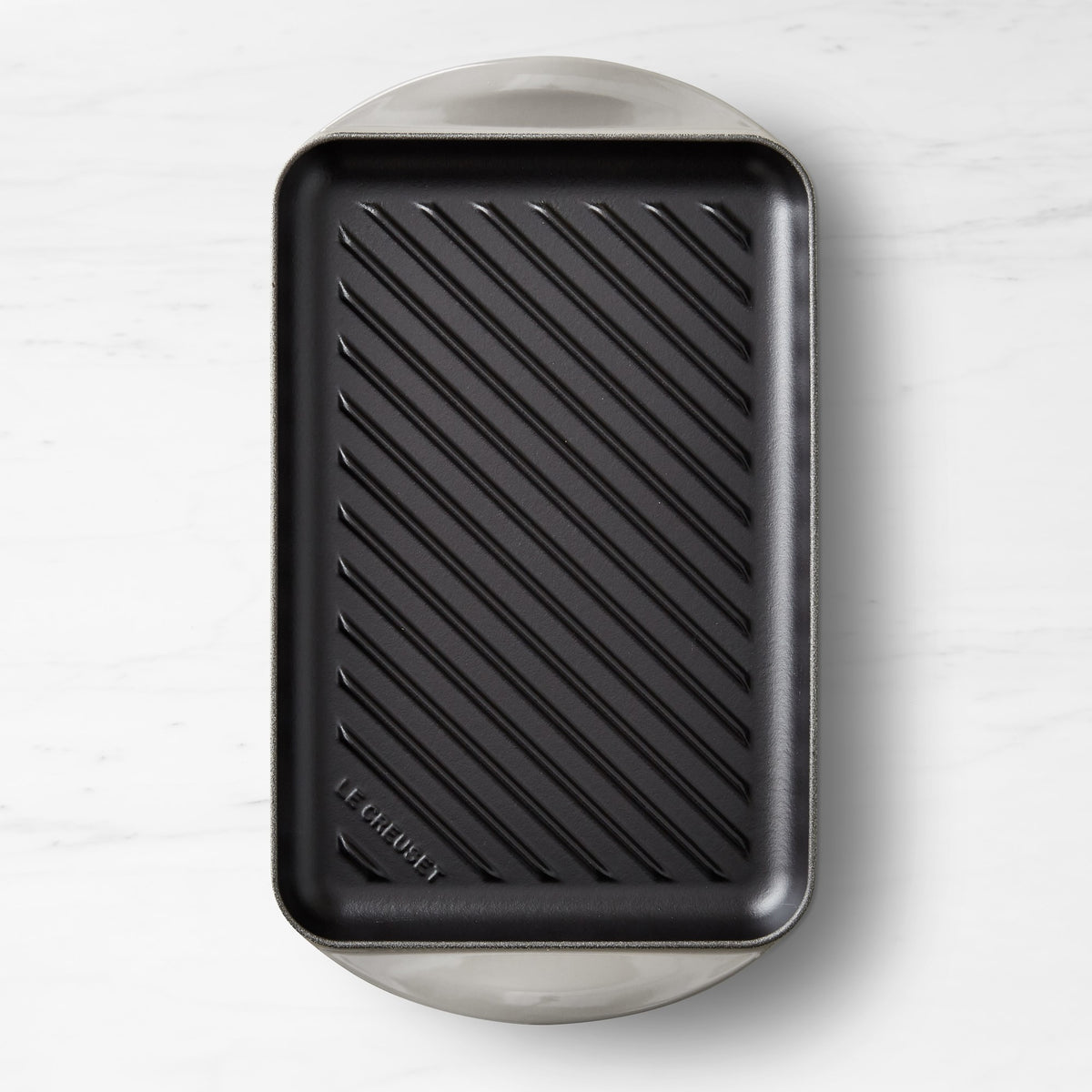 Le Creuset Enameled Cast Iron Skinny Grill,Oyster,