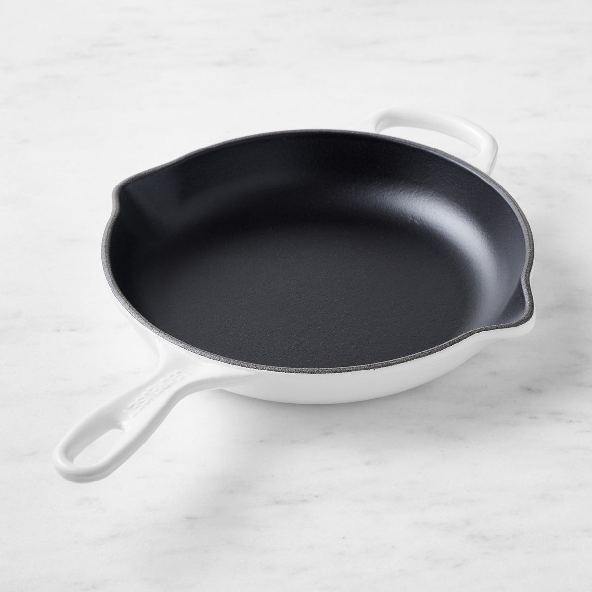 Le Creuset Signature Enameled Cast Iron Skillet Fry Pans,Matte White,Pan\, 9.5"